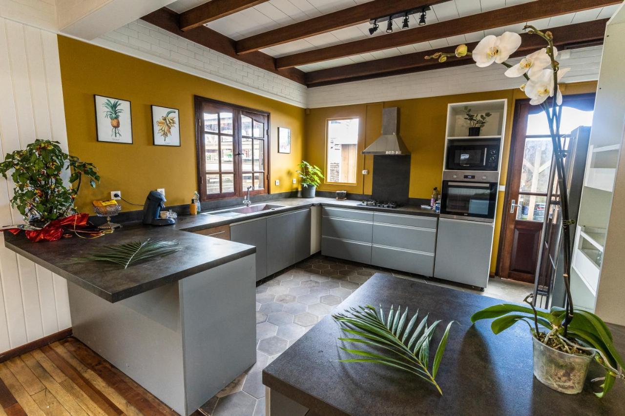 Magnifique Villa Creole Villa Ti Bout Bois Avec Cheminee Au Tevelave Les Avirons Экстерьер фото